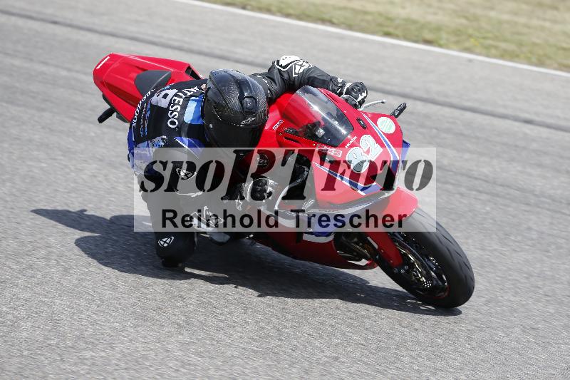 /30 23.06.2025 Get Faster Caremotion ADR/Rider Academy gruen/82